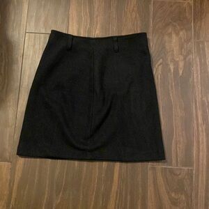 Black haute monde skirt